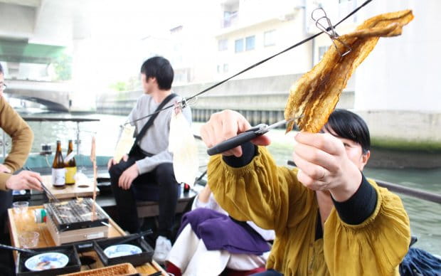 Grill Some Snacks and Relax in the Cozy House on the River, Ofune Camome’s Sake Tasting Cruise 