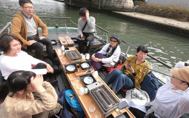 Grill Some Snacks and Relax in the Cozy House on the River, Ofune Camome’s Sake Tasting Cruise 